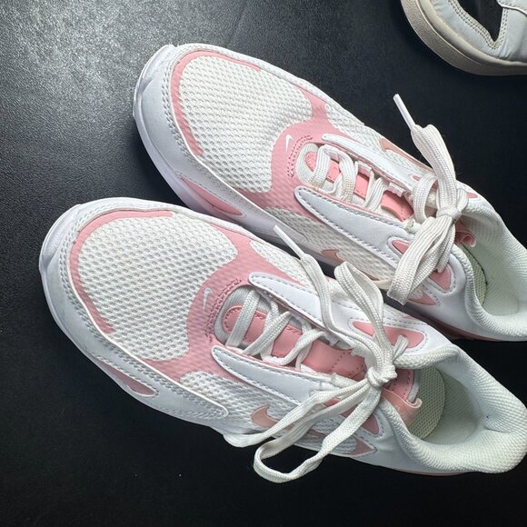 Nike air max bolt CU4152-106 Womens Size 7 Pink and White - Picture 3 of 7